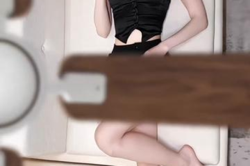 某顶流明星深夜被拍与神秘女子共进晚餐疑似新恋情曝光！
